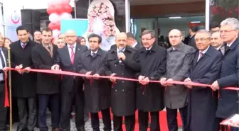 Kocaeli Bakan Işık Sağlık Merkezinin Açılışına Katıldı