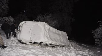 Tokat'ta Minibüs Uçuruma Yuvarlandı: 1 Ölü, 14 Yaralı