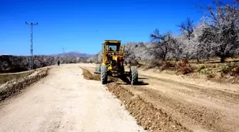 Yazıhan'da Yol Çalışmaları