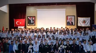 200 İzci Yemin Etti