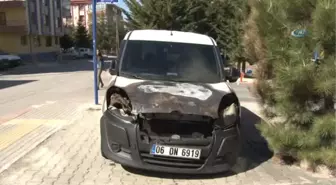 Balıkçı Esnaf 'Evet' Afişlerinden Dolayı Ekmek Teknesi Olan Otomobilinin Kundaklandığını İddia Etti