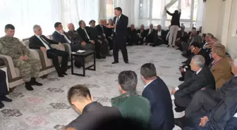 AK Parti'li Özbek'ten Dayanışma Yemeği