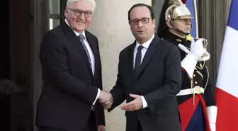 Hollande, Almanya'nın Yeni Cumhurbaşkanı Steinmeier'i Kabul Etti