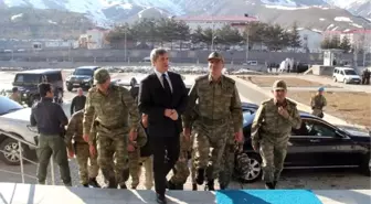 Jandarma Genel Komutan Yardımcısı Korgeneral Yaşar, Bitlis Valisi Çınar'ı Ziyaret Etti