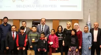 Başkan Altay, Kitapseverleri Ödüllendirdi