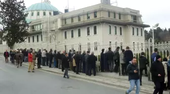 Cumhurbaşkanı Cuma Namazını Çilehane Camii'inde Kıldı