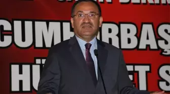 Bakan Bozdağ: 'Dünyada Türkiye 10 Terör Örgütü ile Aynı Anda Mücadele Eden Tek Ülkedir'