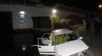 Alkollü Gencin Kullandığı Otomobil Köprüden Uçtu