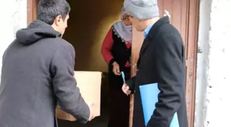Kaymakam Mut İbb'nin Gönderdiği Yardımları Dağıttı