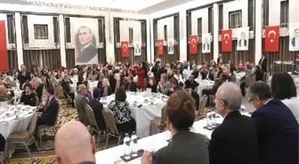 Kılıçdaroğlu Sanatçılarla Bir Araya Geldi