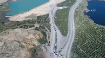 Kilometrelerce Hafriyat Kamyonu Kuyruğu Havadan Görüntüledi