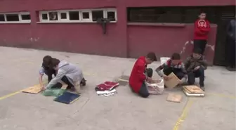 Öğrencilerden Sokak Hayvanlarına Sıcak Yuva