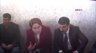 Bitlis Meral Akşener, Ahlat'ta Türbe Ziyareti Yaptı