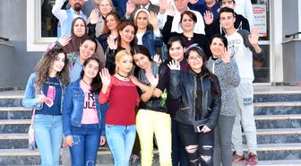 Türkçeyi Aynı Anda 5 Farklı Dilde Öğretiyor