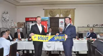 Söğütsporlu Futbolcular Yemekte Buluştu