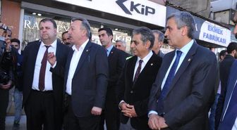 CHP'li Vekillerden Yüksekova'da Referandum Çalışması