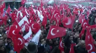 Sakarya Hendek'te CHP'nin Standına Saldırı