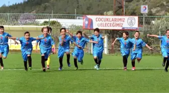 Başkan Özkan'dan İşadamlarına Spora Yatırım Çağrısı