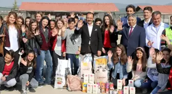 Harçlıklarını Biriktirdiler Hayvan Barınağına Destek Oldular