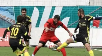 Lider Yeni Malatyaspor'a Ümraniyespor Çelmesi