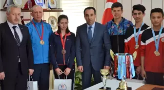 Bilecikli Atletler Çoklu Branşlar Türkiye Atletizm Şampiyonasında Büyük Başarı Kazandı