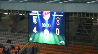 Galatasaray Maçında Çıldırtan Görüntü!