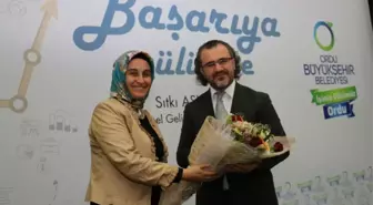 Öğrencilere 'Başarıya Gülümse' Semineri