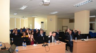 Karacabey Belediyesi'nin Faaliyet Raporu Meclisten Geçti