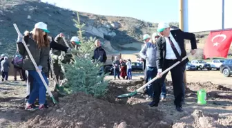 Yozgat'ta 15 Temmuz Şehitleri Hatıra Ormanı'na Fidan Dikildi