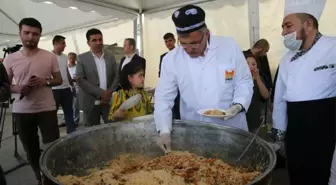 40 Bin Kişilik Türkistan Pilavı ve Hamsi Şöleni Başlıyor