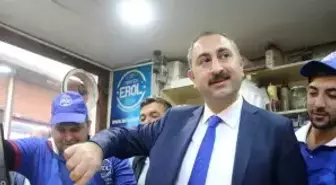 AK Parti'li Gül, Atom Tost Yaptı