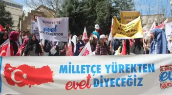 Bilecik'te 'Türkiye İçin Evet' Yürüyüşü