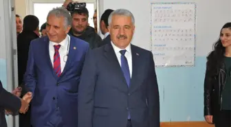 Bakan Arslan Oyunu Kars'ta Kullandı