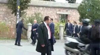 Cumhurbaşkanı Erdoğan Öğle Namazını Fatih Camii'nde Kıldı