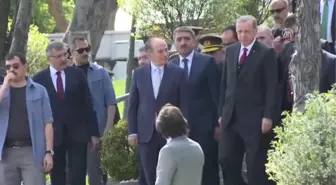 Cumhurbaşkanı Erdoğan, Turgut Özal'ın Kabrini Ziyaret Etti