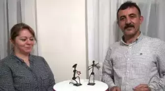 Sevgililer Gününe Hediye Alamayınca Hurda Metallerden Eşine Hediye Yaptı