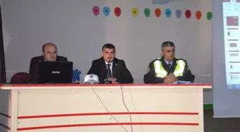 Öğrenci Servis Şoförleri Bilgilendirildi