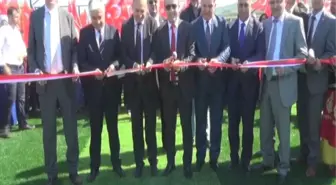 Çadır Kentte Yaşayan Suriyeliler İçin Futbol Sahası