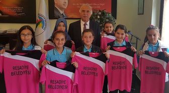 Miniklerin Forma Sponsorluğu Dilekçesini Belediye Kabul Etti