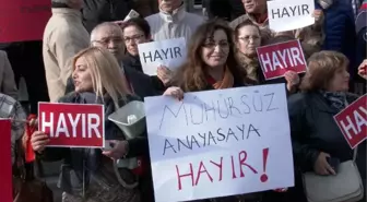 Köln'de Referandum Protestosu