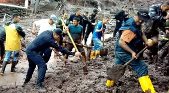 Kolombiya'da Toprak Kayması: 17 Ölü