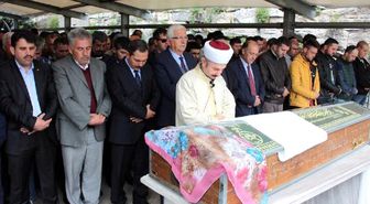 Sokakta Öldürülen Burcu, Kadına Şiddete Tepki Göstermiş