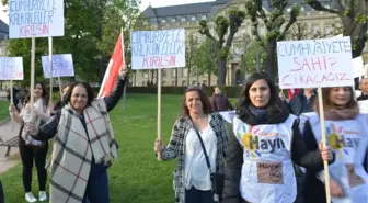 Strasbourg'da Referandum Protestosu