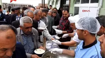 Adıyaman Besni'de 5 Bin Kişiye Pilav