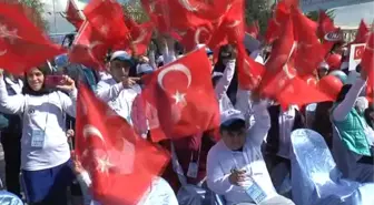 Dünya Yetimleri Sultangazi'den Dünyaya Barış Mesajları Verdi