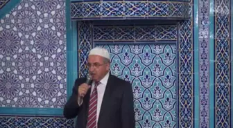 Edremit Alsancak Camii'nde Dünya Hafızlarından Kuran-ı Kerim Ziyafeti