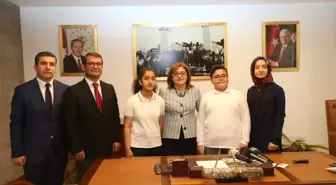 Fatma Şahin Makamını Çocuklara Bıraktı