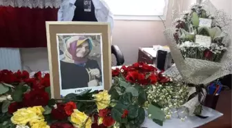 Melek Öğretmen Yasa Boğdu
