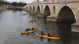 Meriç Nehri'nde Kano Yarışı