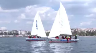 23 Nisan Için Istanbul'a Geldiler, Ilk Kez Denizle Buluştular